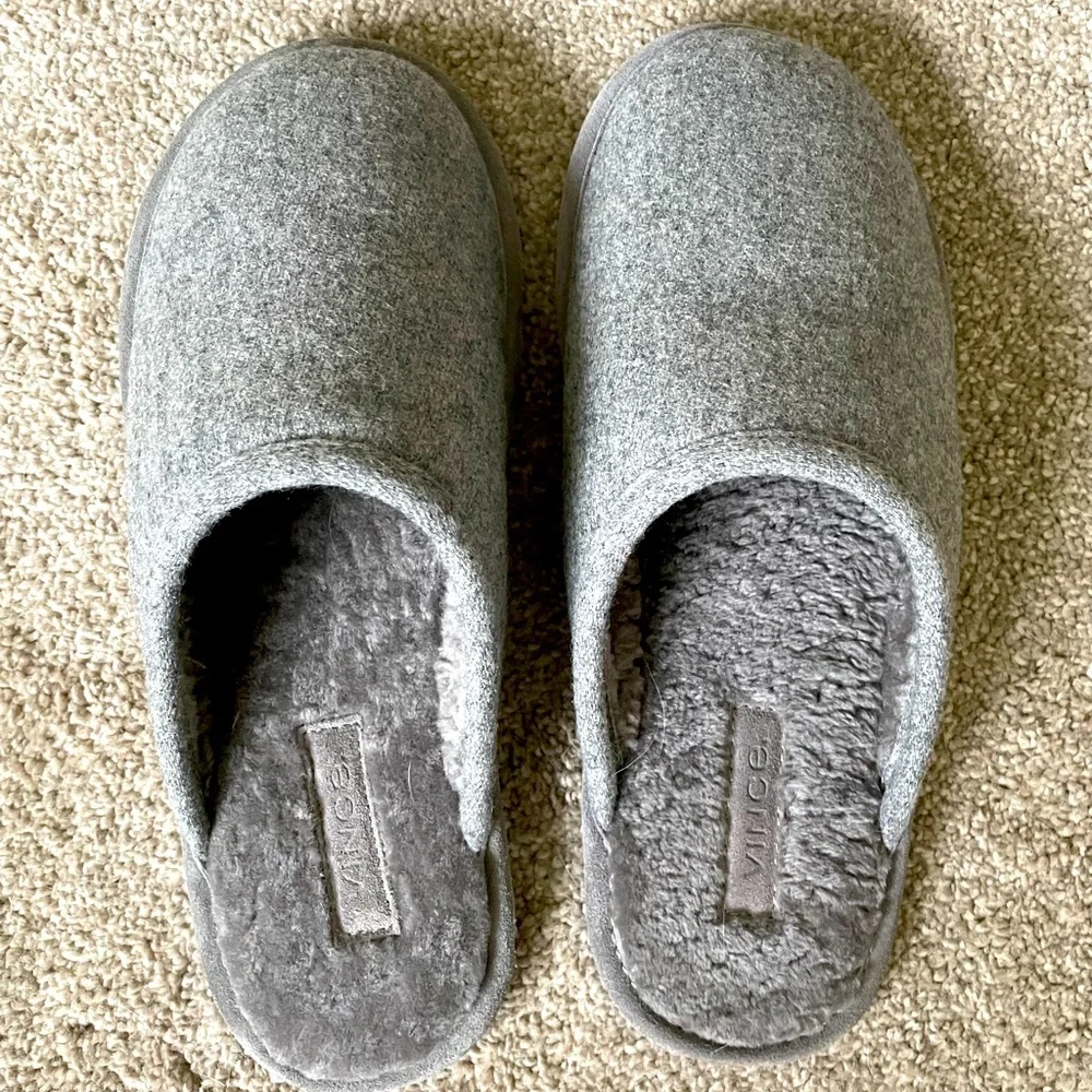 NIB Vince Hampton wool slippers - Picture 2 of 4